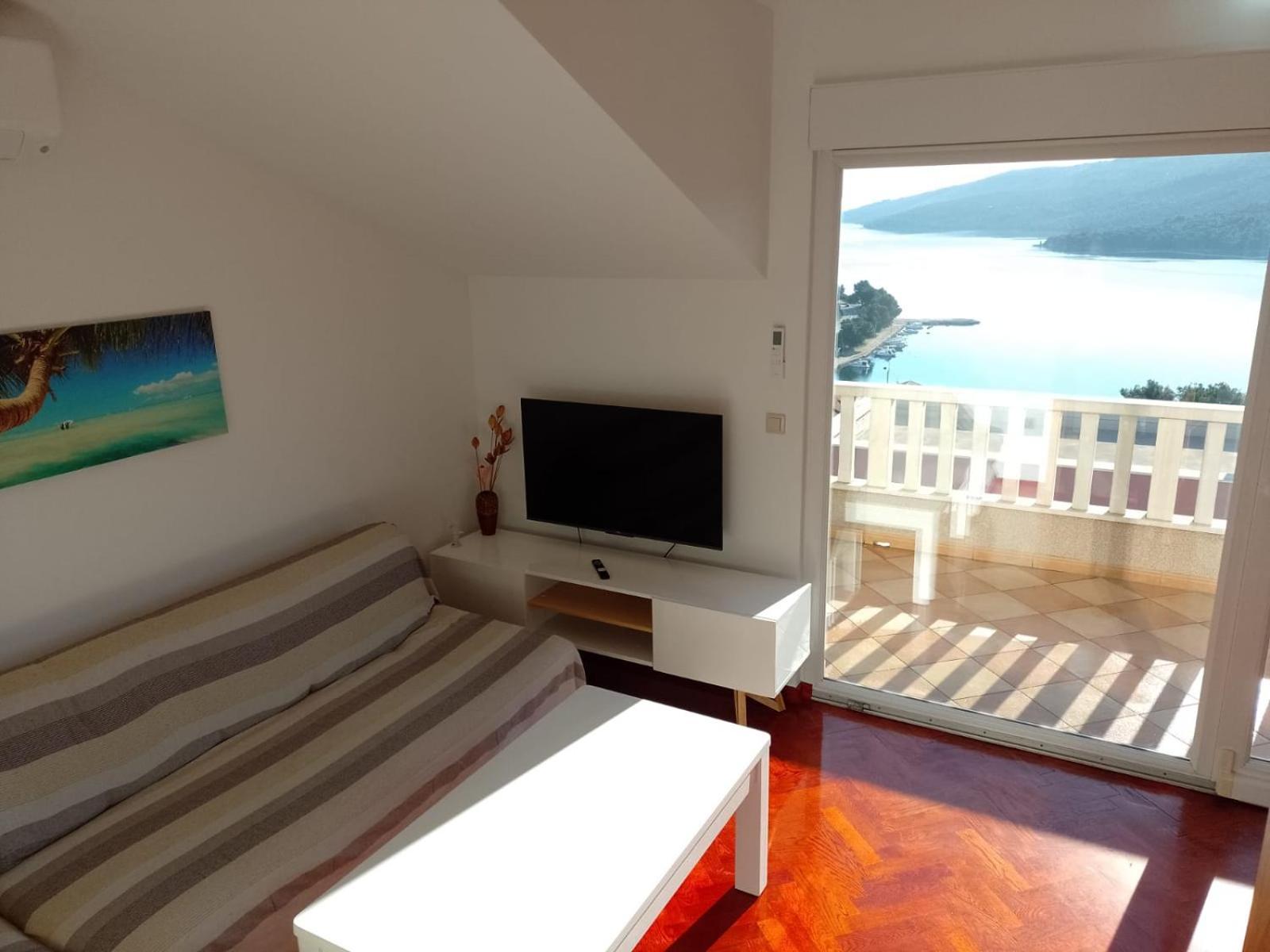 Apartments Silvije Marina Εξωτερικό φωτογραφία